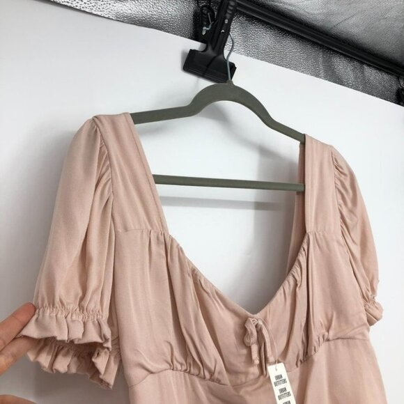 NWT Urban Outfitters UO Cassia Puff sleeve crop top shirred back in Rose Pink Md - Picture 6 of 16